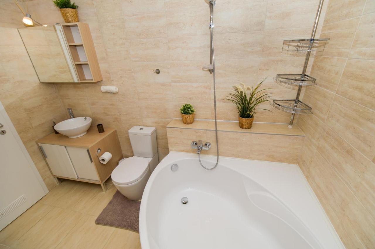 Council Square Estate Apartment *Bull'S Eye* Μπρασόβ Εξωτερικό φωτογραφία