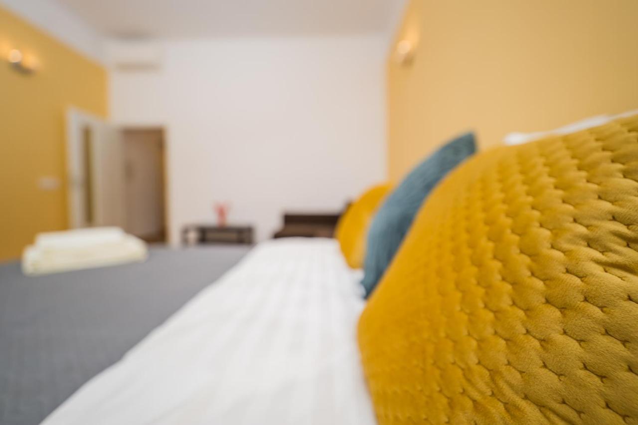 Council Square Estate Apartment *Bull'S Eye* Μπρασόβ Εξωτερικό φωτογραφία