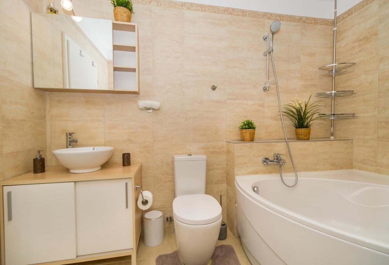 Council Square Estate Apartment *Bull'S Eye* Μπρασόβ Εξωτερικό φωτογραφία